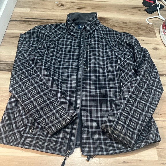 Men's Classic Black and Gray Checkered Jacket - Picture 1 of 2